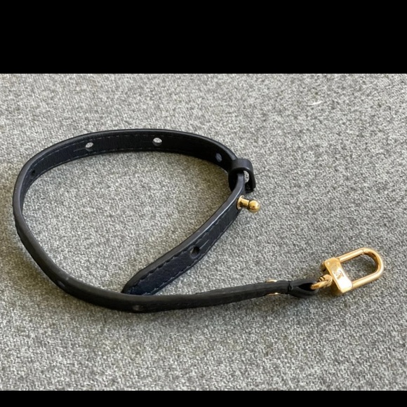 Louis Vuitton Accessories - ❤️🌸Louis Vuitton Strap🌸❤️